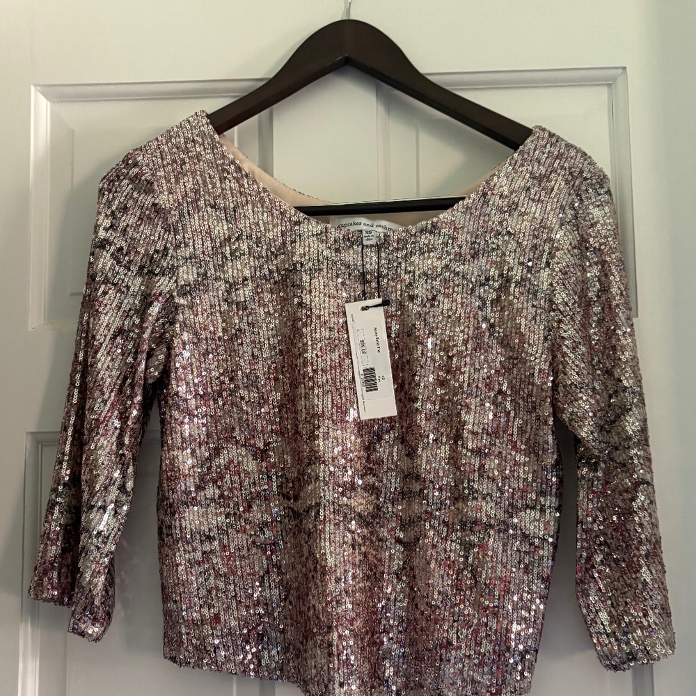 Sequence top